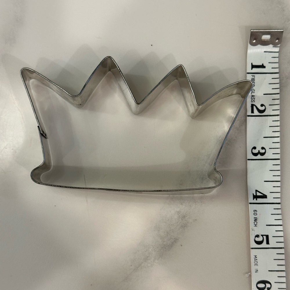Metal Crown Cookie Cutter